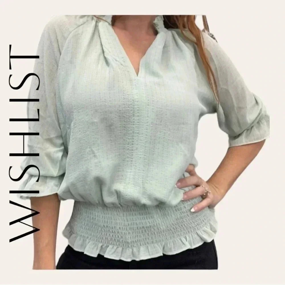 0610. WISHLIST SHORT SLEEVE SMOCKED TOP‎ LIGHT MINT GREEN IN COLOR SIZE LARGE